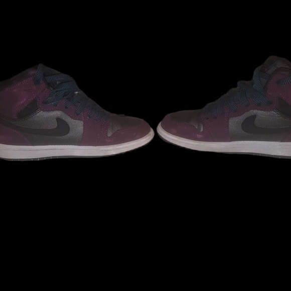 Jordan Retro 1 Mulberry - Picture 4 of 6